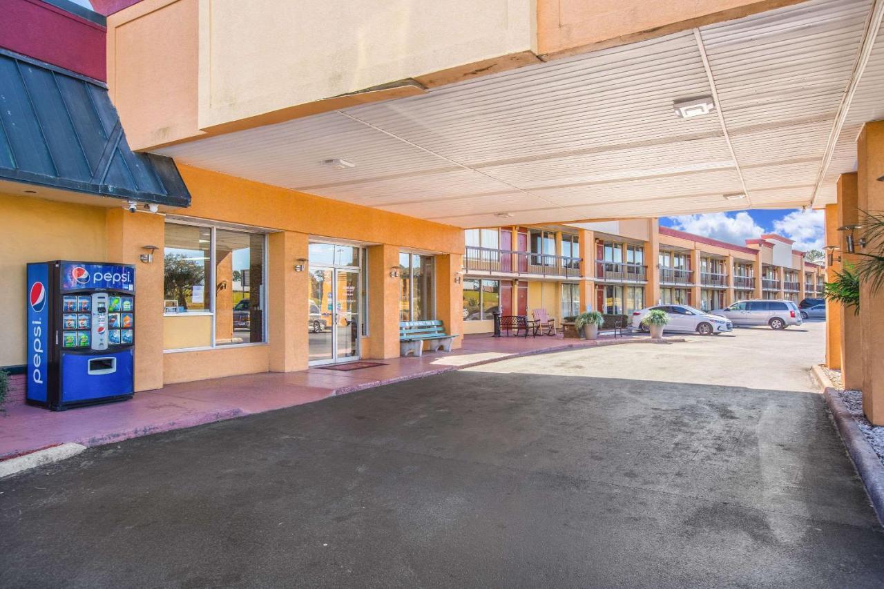 Econo Lodge Choice Hotels I 95 Savannah Gateway 24 Hour Fitness Center On Site Guest Laundry On Site Perkins Restaurant Georgetown Extérieur photo