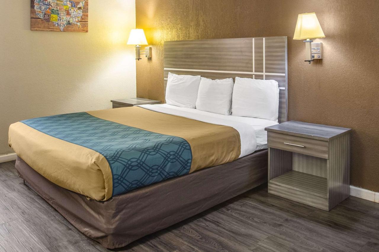 Econo Lodge Choice Hotels I 95 Savannah Gateway 24 Hour Fitness Center On Site Guest Laundry On Site Perkins Restaurant Georgetown Extérieur photo
