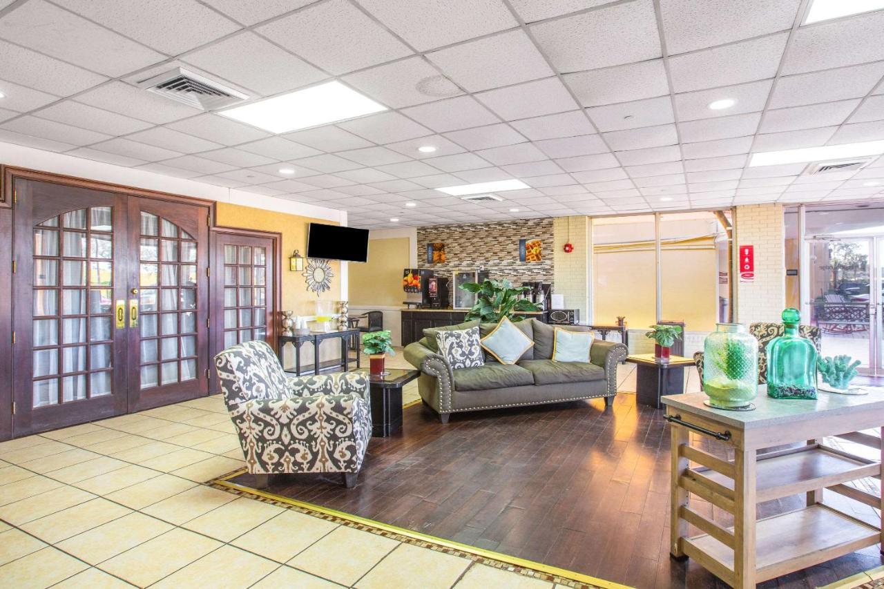 Econo Lodge Choice Hotels I 95 Savannah Gateway 24 Hour Fitness Center On Site Guest Laundry On Site Perkins Restaurant Georgetown Extérieur photo