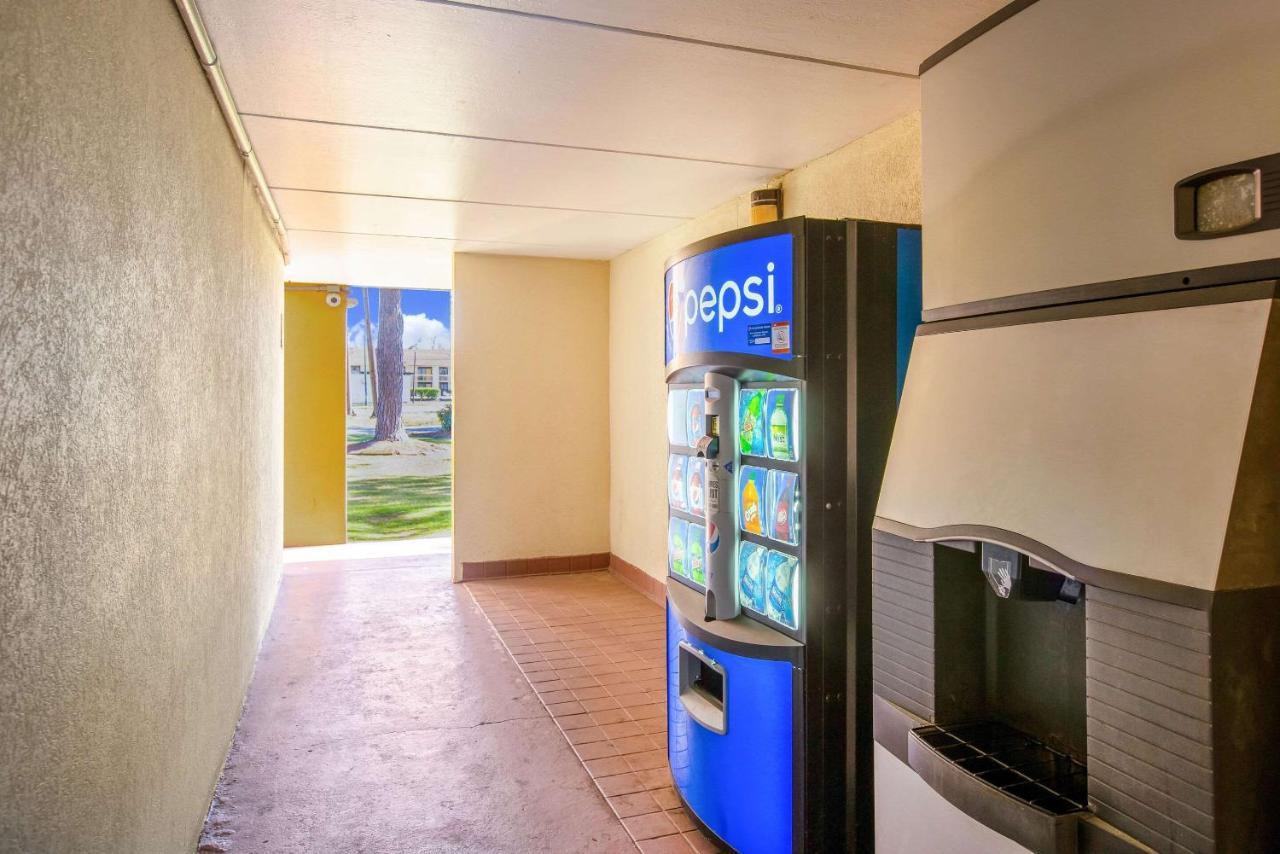 Econo Lodge Choice Hotels I 95 Savannah Gateway 24 Hour Fitness Center On Site Guest Laundry On Site Perkins Restaurant Georgetown Extérieur photo